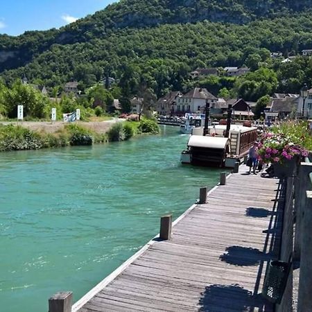 Le Portougais, Chalet A Chanaz, La Petite Venise Savoyarde Kültér fotó