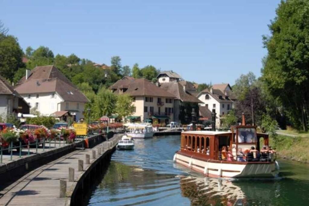 Le Portougais, Chalet A Chanaz, La Petite Venise Savoyarde Kültér fotó