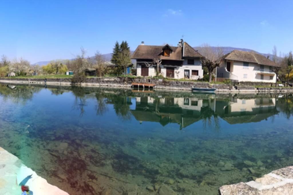 Le Portougais, Chalet A Chanaz, La Petite Venise Savoyarde Kültér fotó
