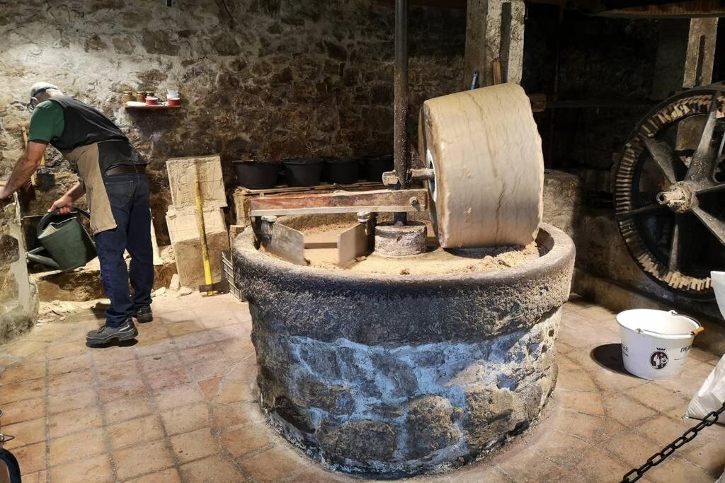 Le Portougais, Chalet A Chanaz, La Petite Venise Savoyarde Kültér fotó